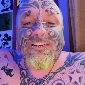 Cariad Gobaith (after) - Instant Smile Teeth Veneers